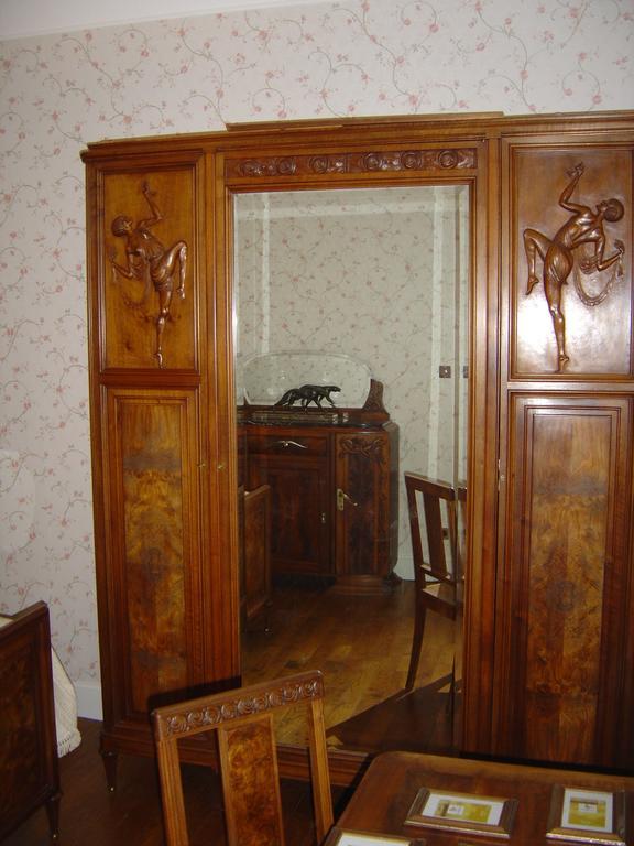 Le Terrondou Hotel Vic-sur-Cère Kamer foto