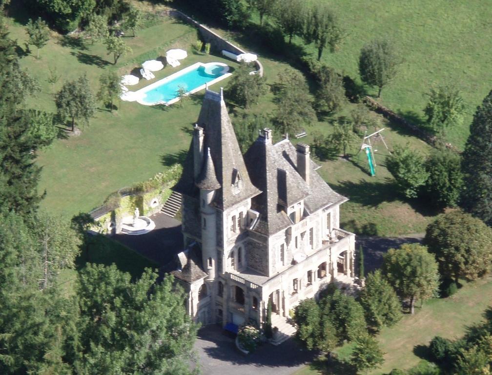 Le Terrondou Hotel Vic-sur-Cère Buitenkant foto