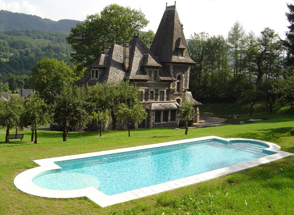 Le Terrondou Hotel Vic-sur-Cère Buitenkant foto